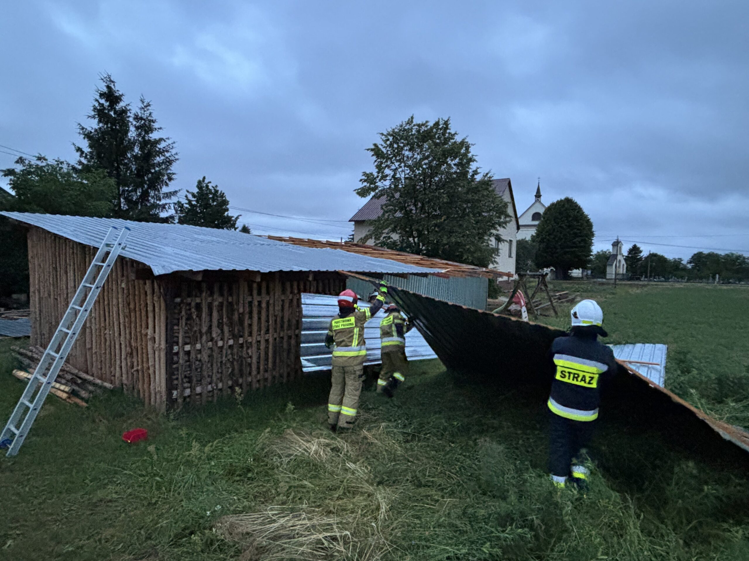 29 interwencji w wyniku nawałnicy w powiecie leżajskim (4)