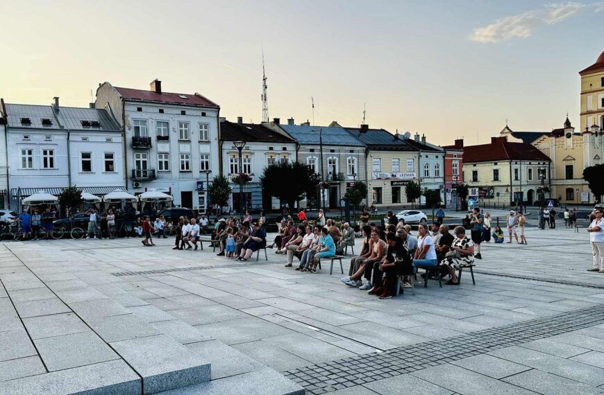 Leżajsk rozpoczął wakacje z muzyką – inauguracja cyklu „Lato z Miastem”
