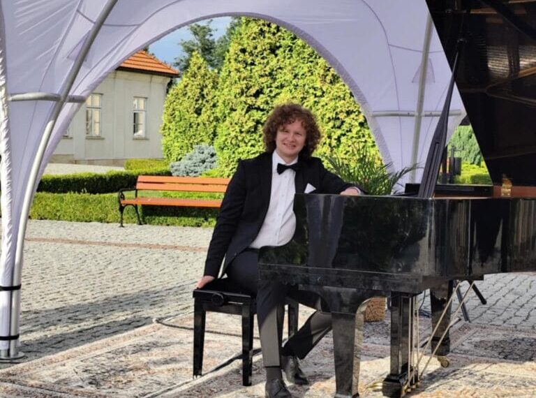 Chopin pod gołym niebem – wyjątkowy koncert w Leżajsku