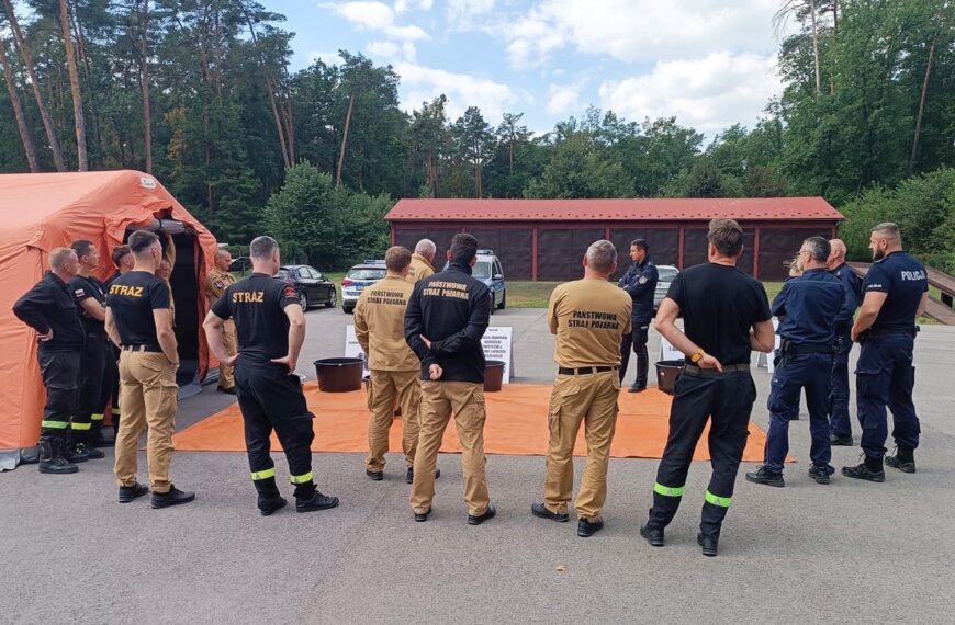 Policjanci i strażacy szkolili się z reagowania na zagrożenia CBRNE