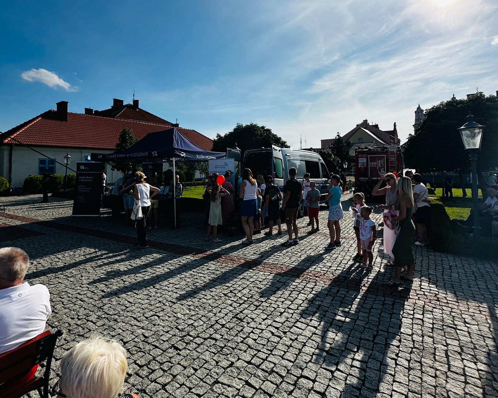 Powiatowy Piknik Patriotyczny w Leżajsku (3) Powiatowy Piknik Patriotyczny w Leżajsku (3)